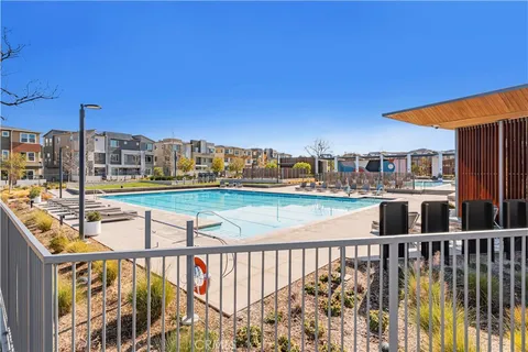 $875,000 | 27475 Mercantile Court, Valencia, CA 91381