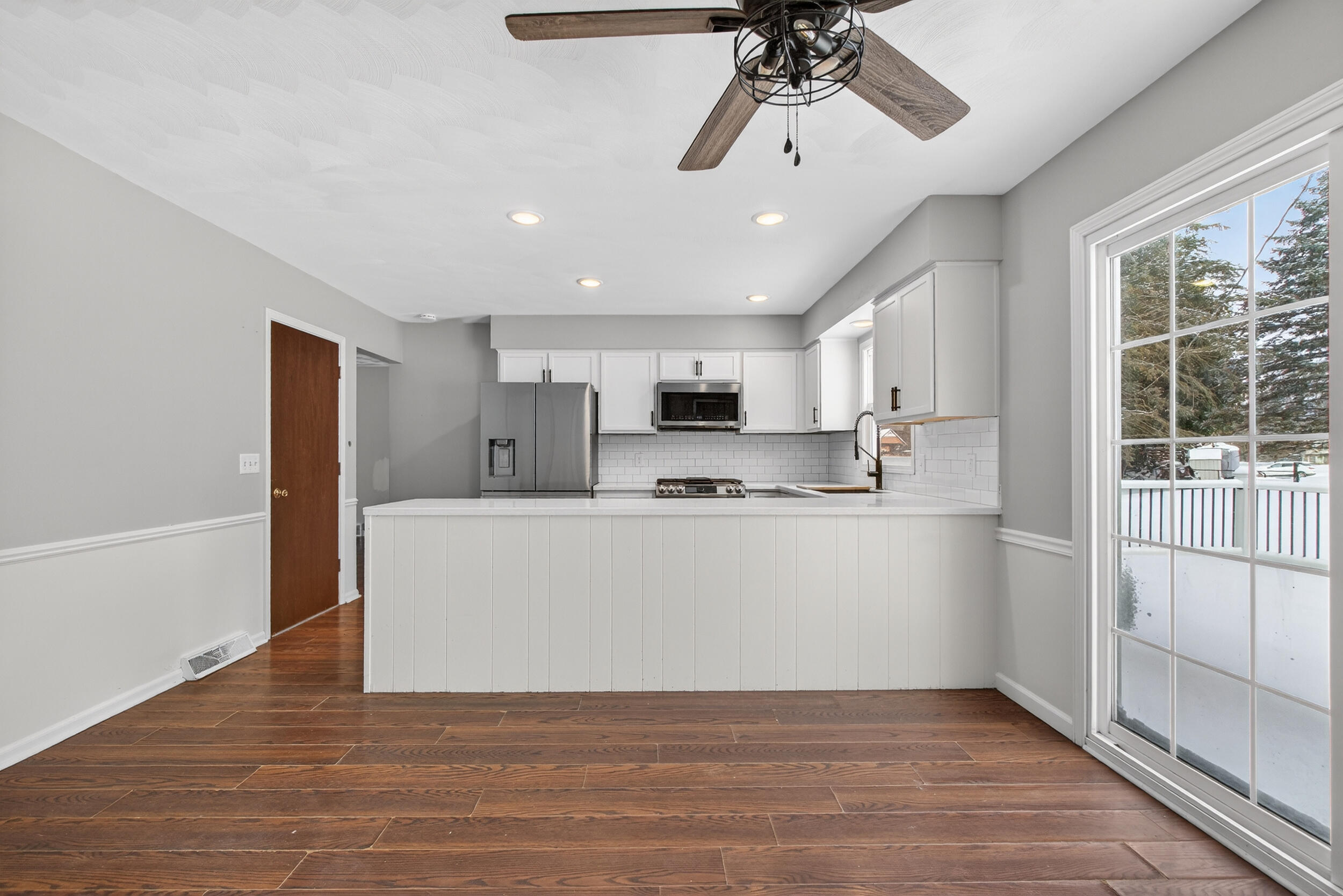 946-948 Hogsback Road Mason, MI 48854 - Photo 11 of 53 15_948 hogsback rd mason mi - 0006