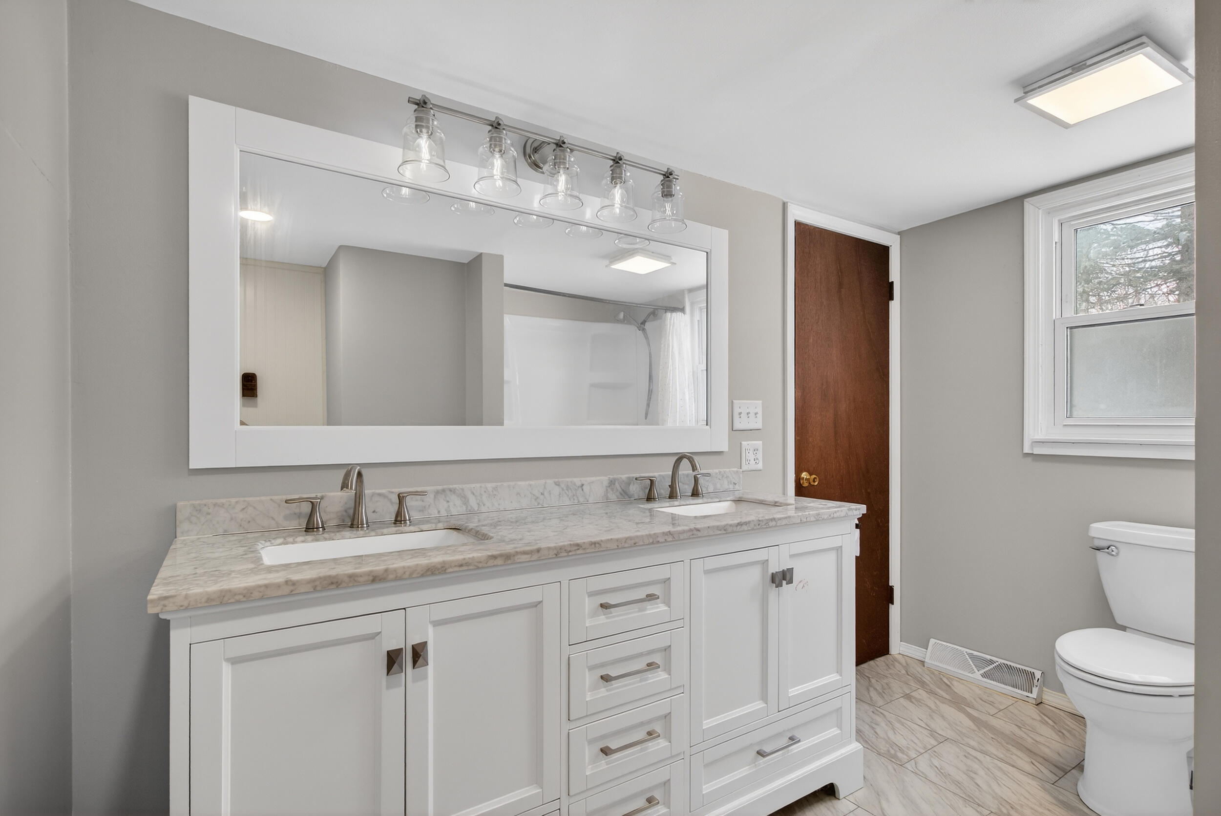 946-948 Hogsback Road Mason, MI 48854 - Photo 12 of 53 17_948 hogsback rd mason mi - 0008