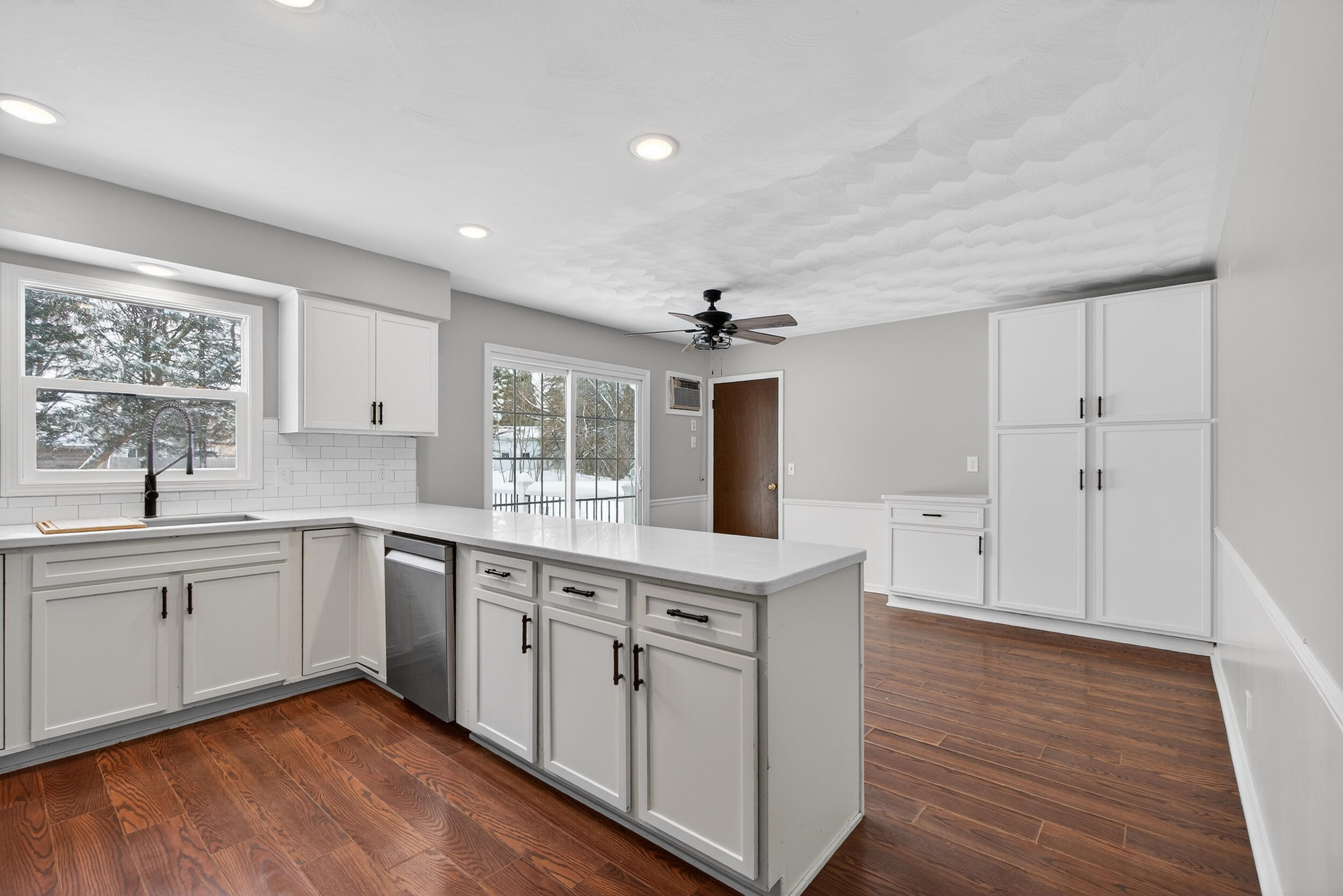 946-948 Hogsback Road Mason, MI 48854 - Photo 6 of 53 12_948 hogsback rd mason mi - 0005