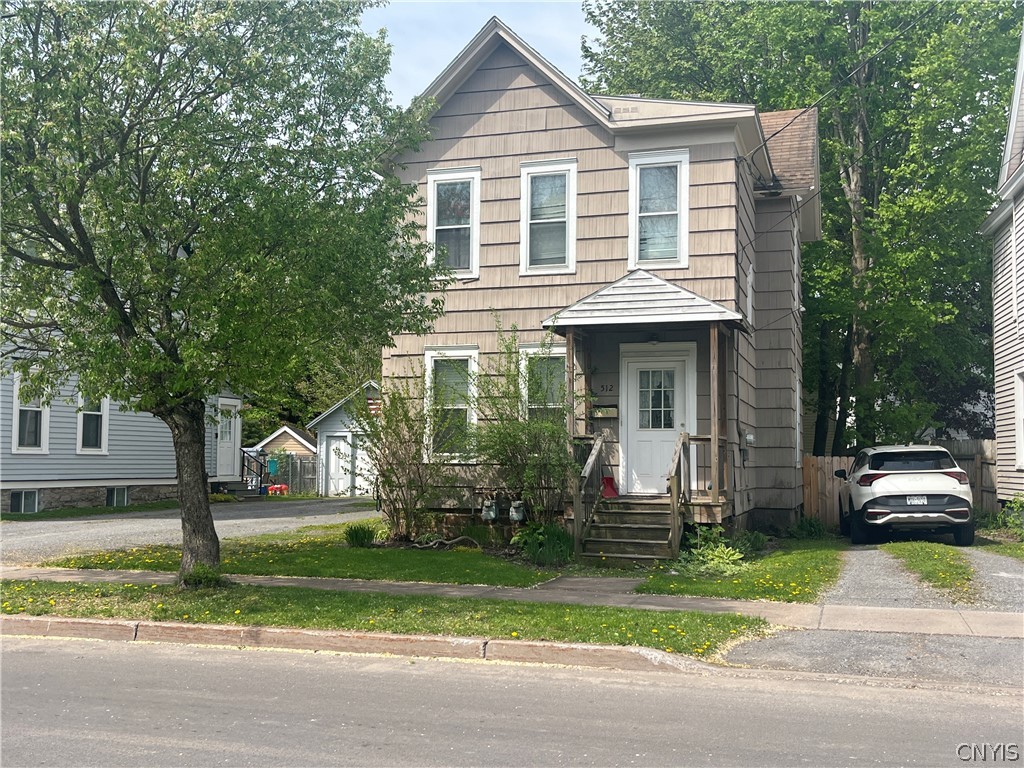 512 Elizabeth Street Oneida, NY 13421 - Photo 1 of 1