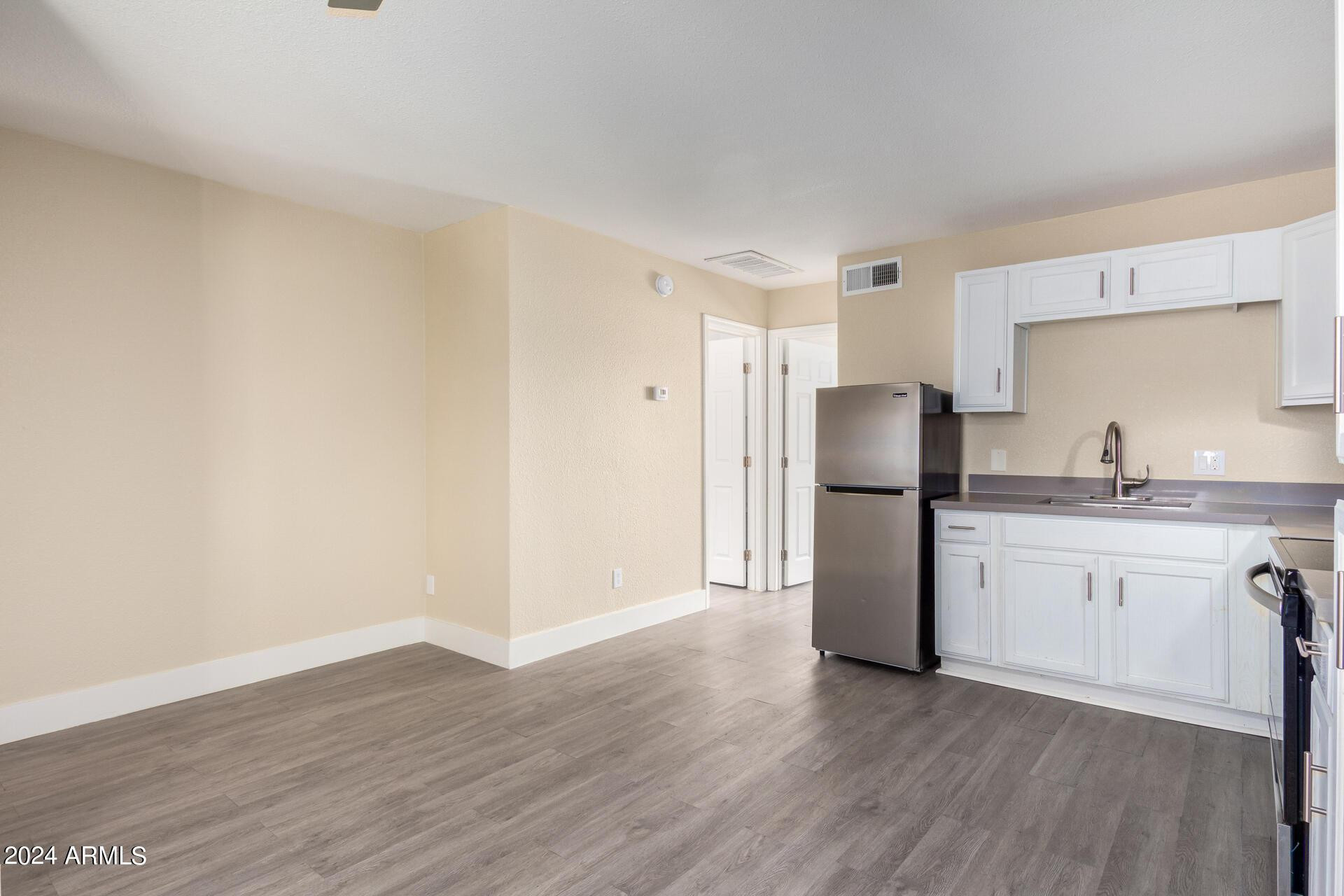 3016 North 37th Street, Unit 6 Phoenix, AZ 85018 - Photo 17 of 30 Photo #17