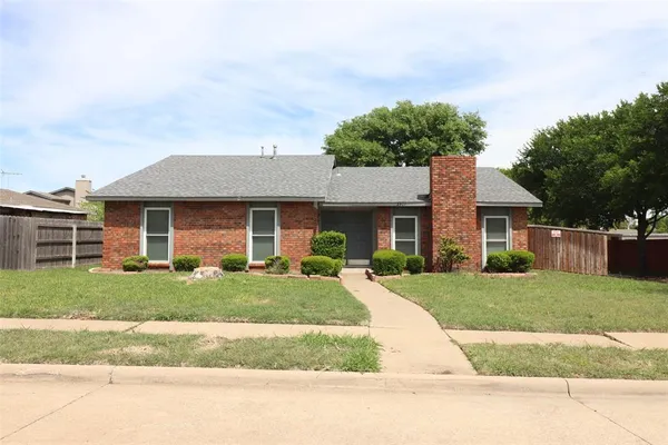 $2,200 | 2901 Red Gum Road, Garland, TX 75044