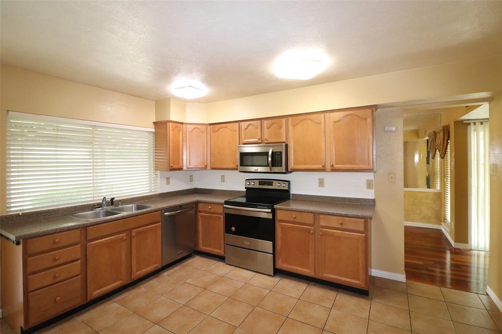 2901 Red Gum Road Garland, TX 75044 - Photo 12 of 24