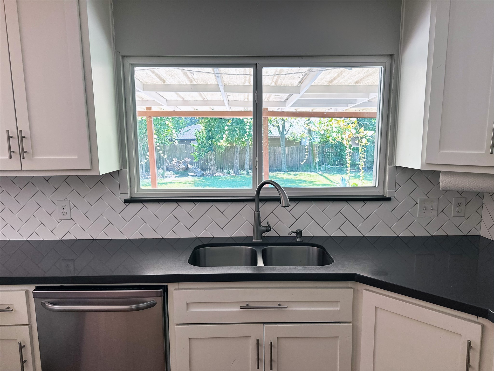 4821 Hummingbird Street Houston, TX 77035 - Photo 12 of 45 Kitchen