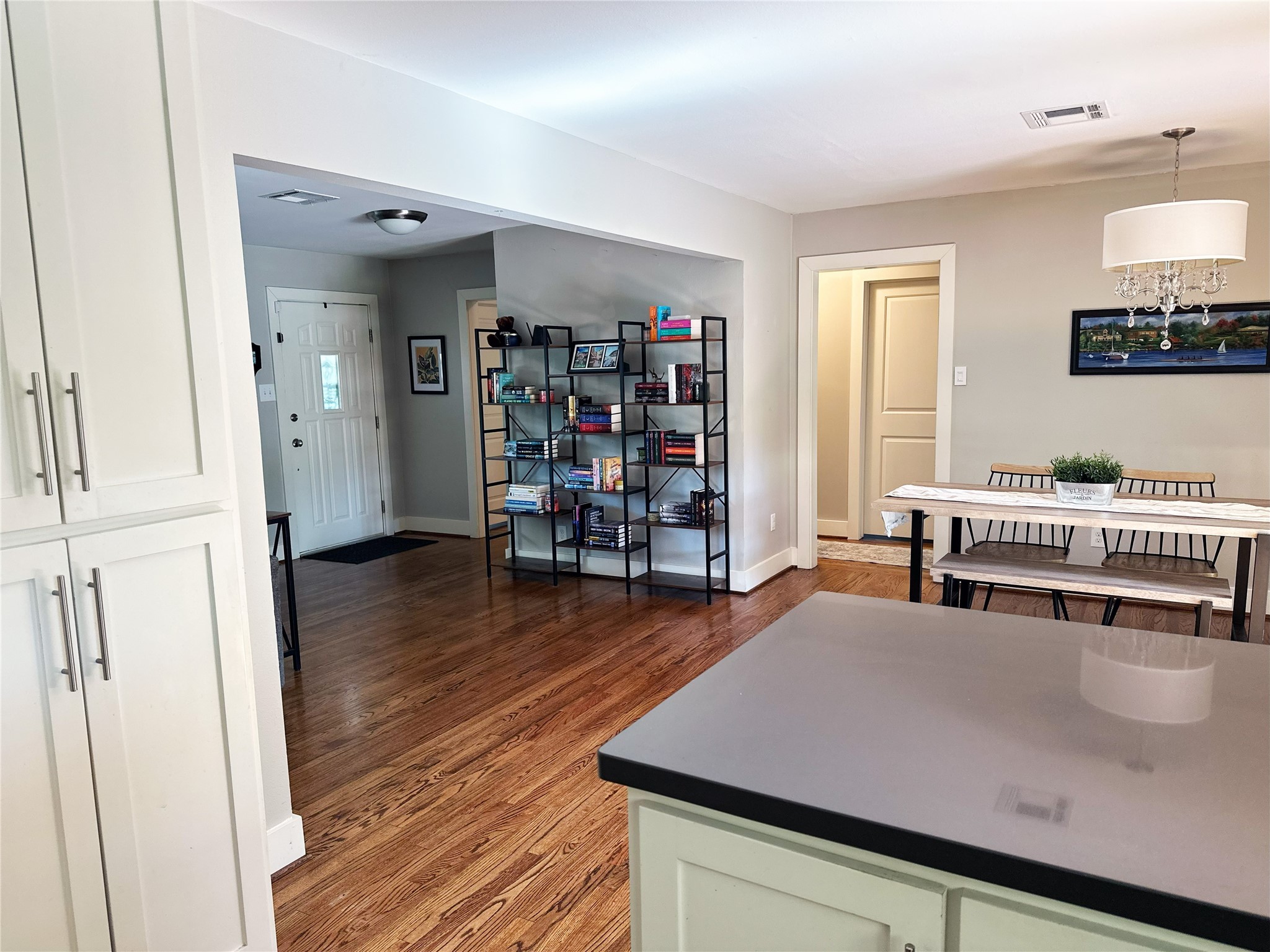 4821 Hummingbird Street Houston, TX 77035 - Photo 14 of 45 Kitchen