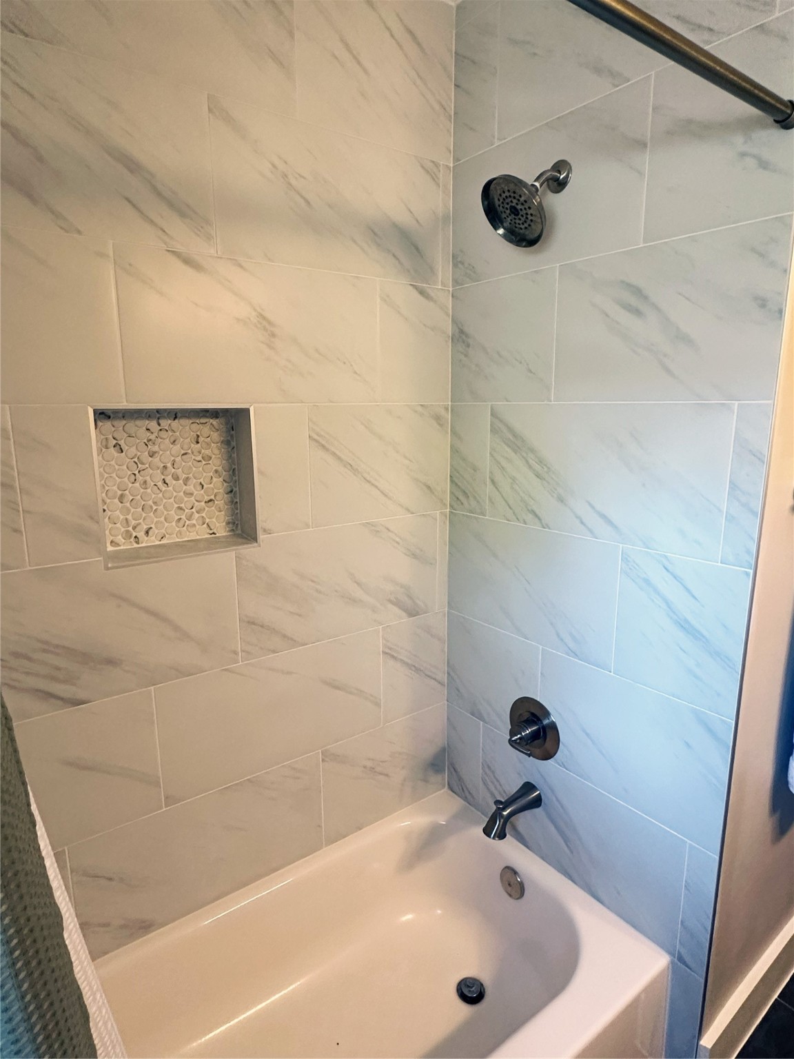 4821 Hummingbird Street Houston, TX 77035 - Photo 30 of 45 Bath