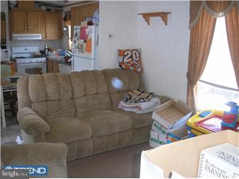 45 Mantua Grove Road, Unit R2 Paulsboro, NJ 08066 - Photo 6 of 9 Living Room