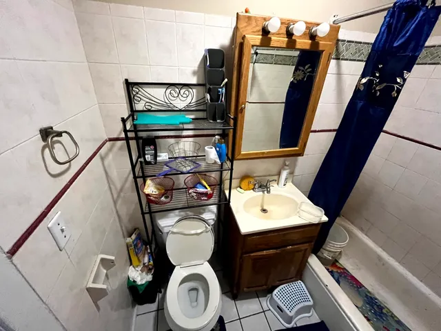 $399,000 | 4265 West Montrose Avenue, Chicago, IL 60641