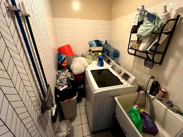 $399,000 | 4265 West Montrose Avenue, Chicago, IL 60641