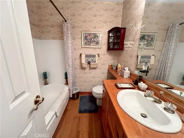 $1,000,000 | 2021 Kristi Lane, Santa Ana, CA 92701