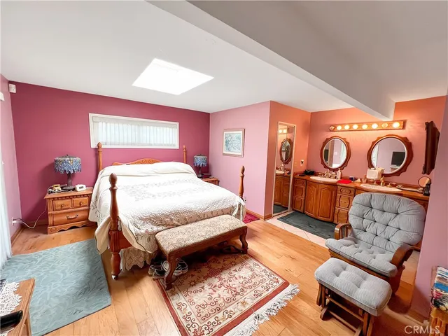 $1,000,000 | 2021 Kristi Lane, Santa Ana, CA 92701