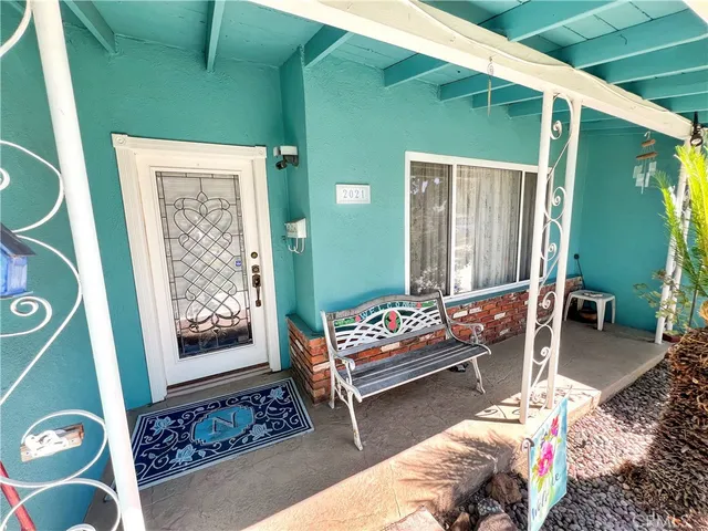 $1,000,000 | 2021 Kristi Lane, Santa Ana, CA 92701