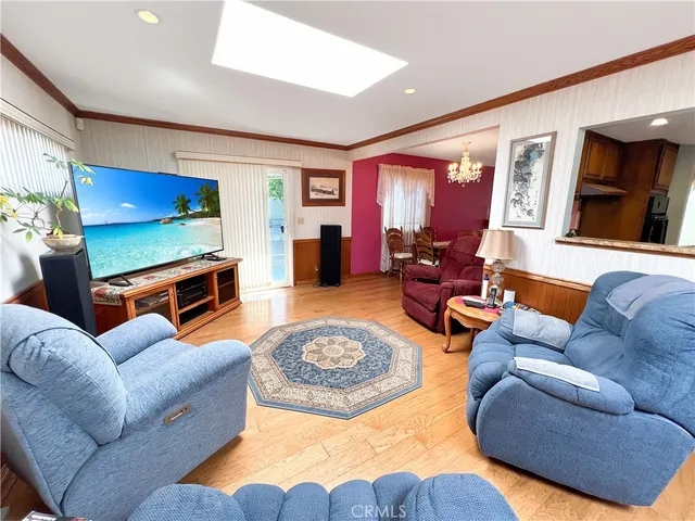 $1,000,000 | 2021 Kristi Lane, Santa Ana, CA 92701