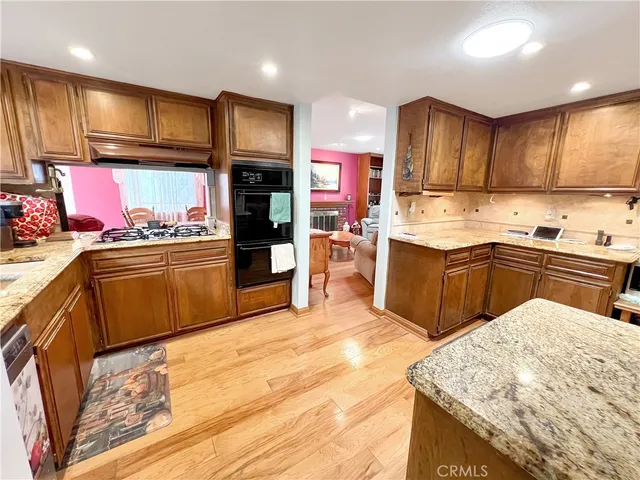 $1,000,000 | 2021 Kristi Lane, Santa Ana, CA 92701