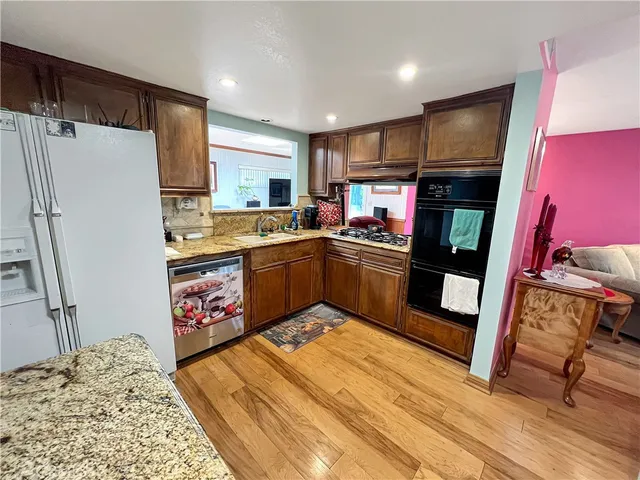 $1,000,000 | 2021 Kristi Lane, Santa Ana, CA 92701