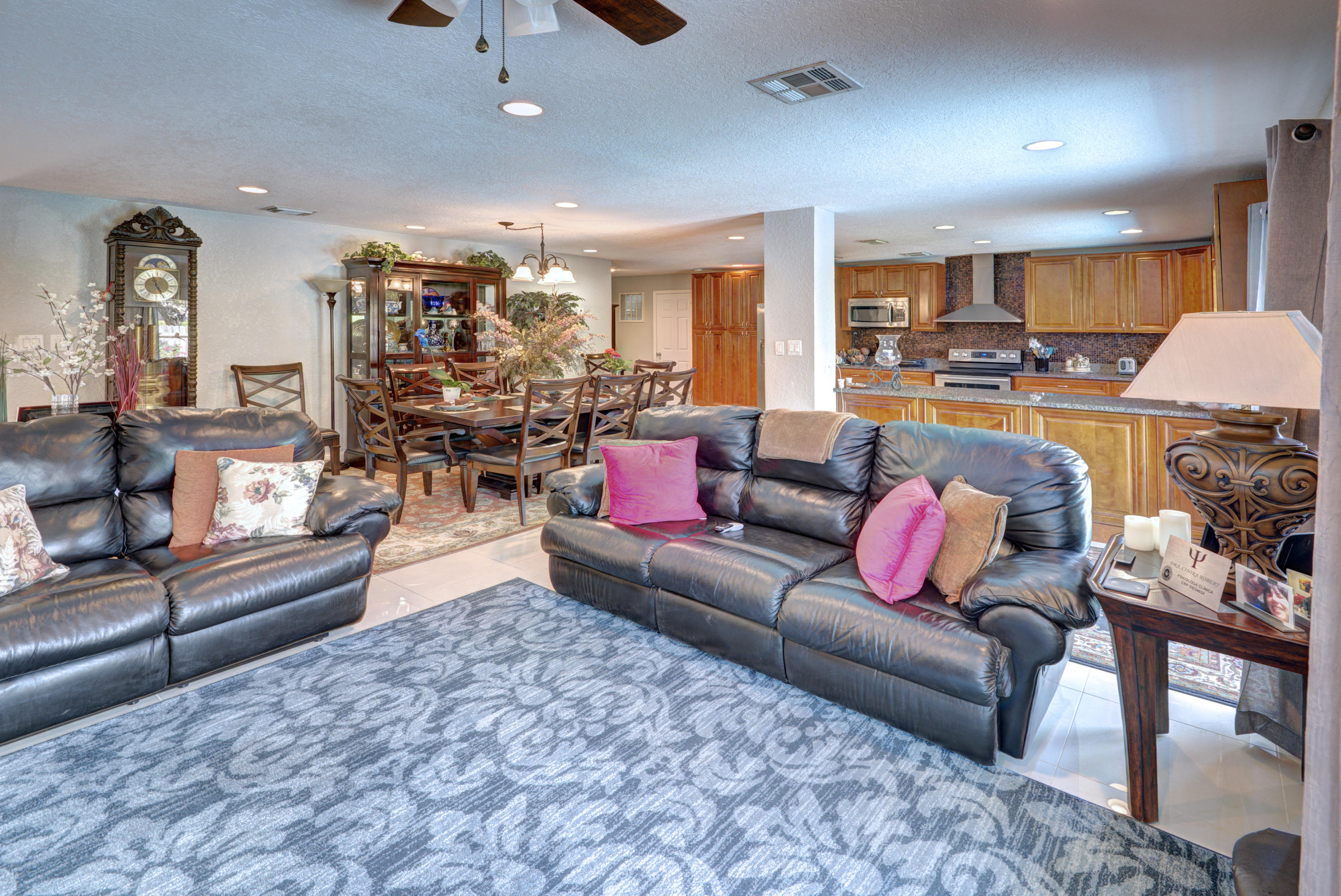 10389 Sleepy Brook Way Boca Raton, FL 33428 - Photo 8 of 24 DSC_8457
