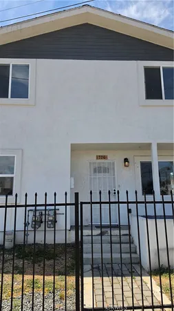 $3,900 | 706 West 104th Place, Los Angeles, CA 90044