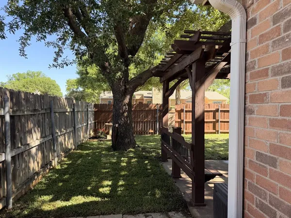 $349,900 | 1800 Maplewood Trail, Colleyville, TX 76034