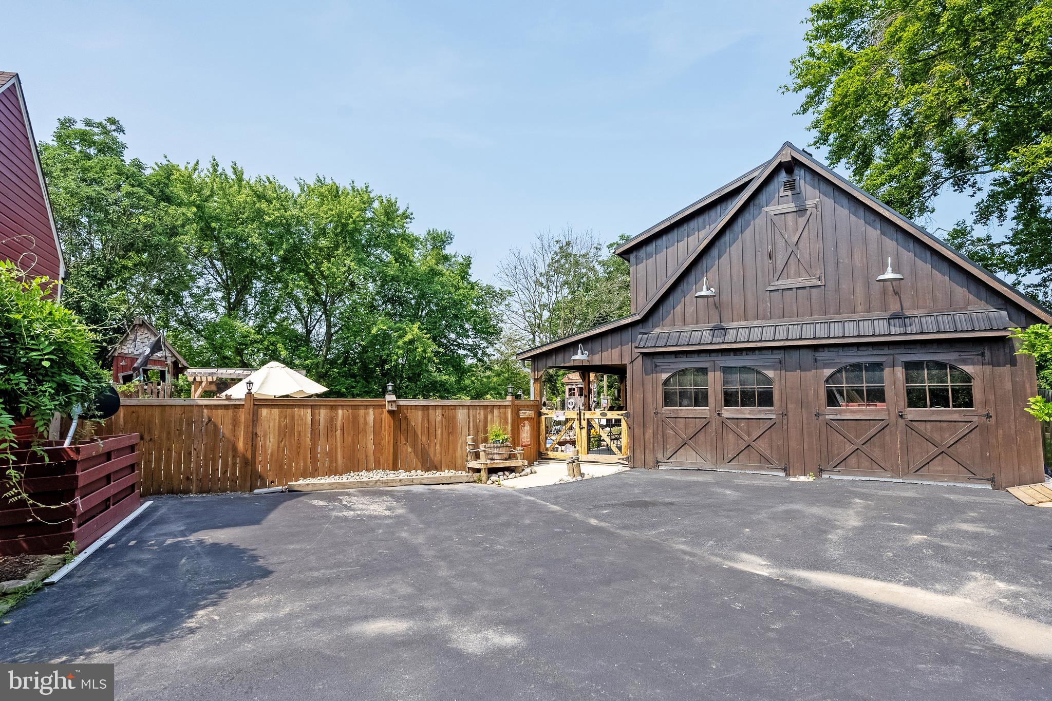 131 Ken Culbert Jr. Road Purcellville, VA 20132 - Photo 4 of 75 Detached 2-car garage with huge loft