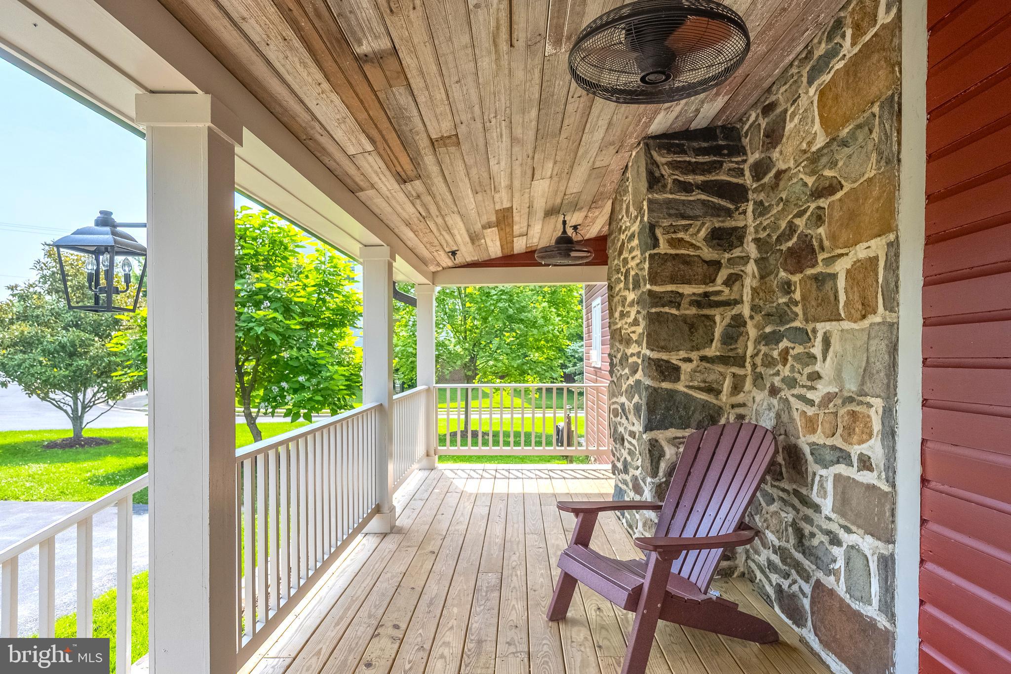 131 Ken Culbert Jr. Road Purcellville, VA 20132 - Photo 51 of 75 Porch
