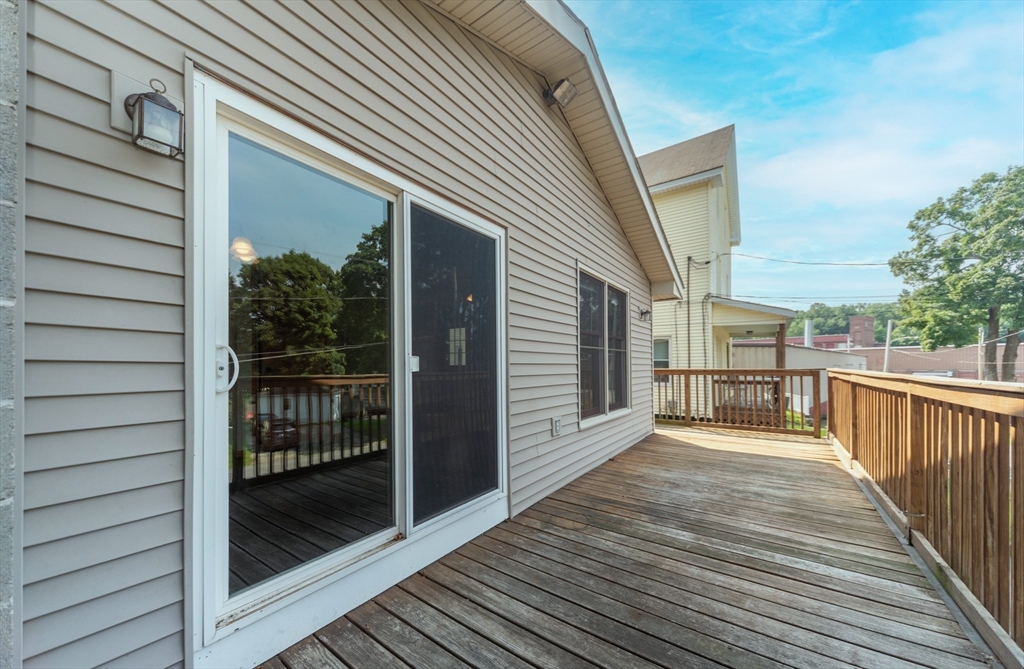 23 Maple Street Clinton, MA 01510 - Photo 4 of 28