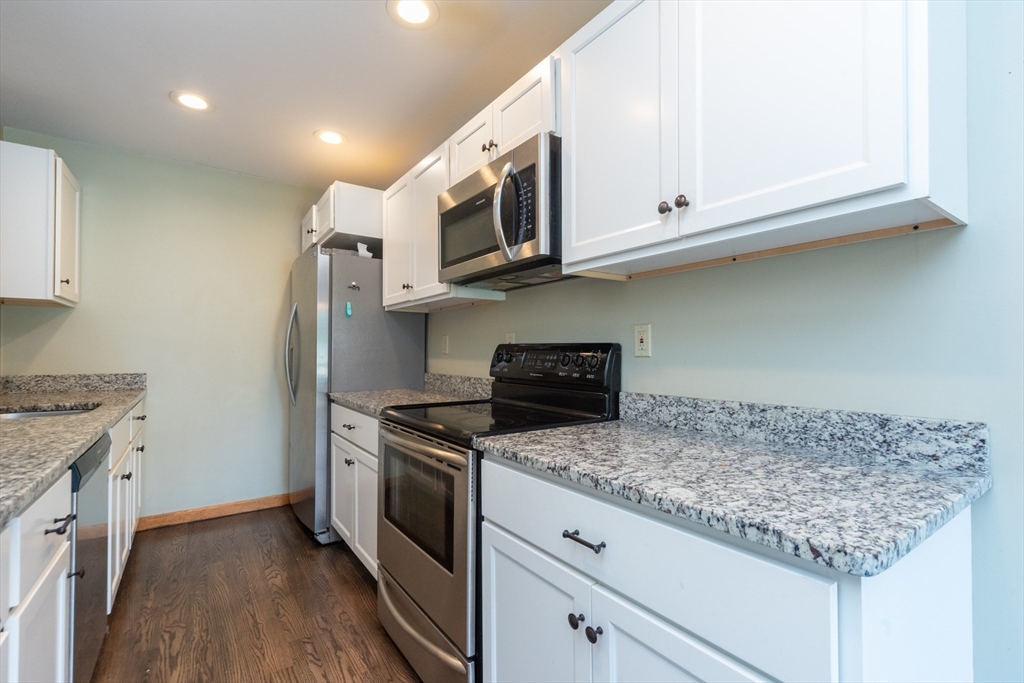 23 Maple Street Clinton, MA 01510 - Photo 6 of 28