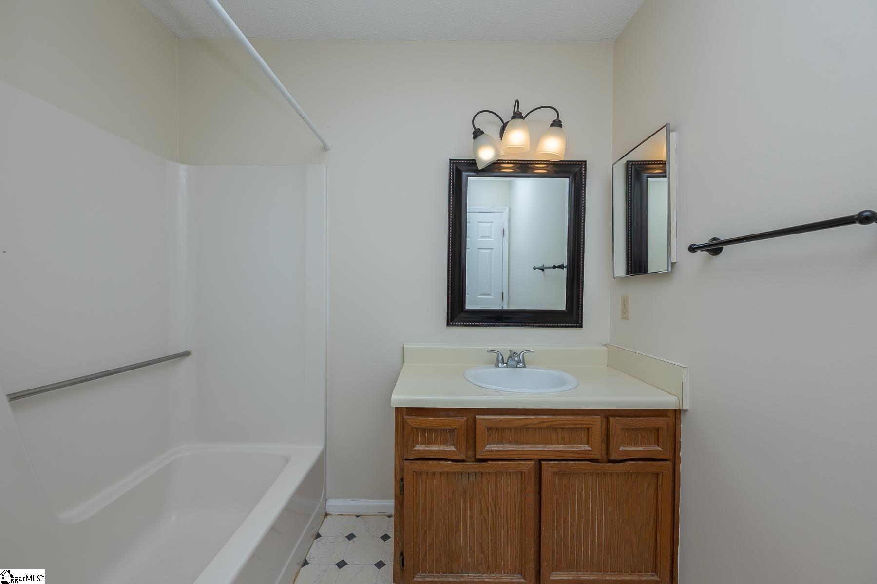 97 Jamestowne Way, Unit 94 Taylors, SC 29687 - Photo 21 of 33