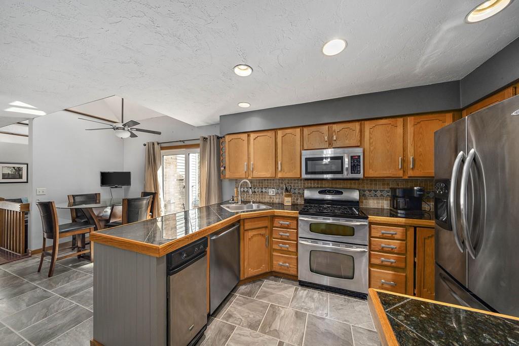 109 Brook Road Plymouth, MA 02360 - Photo 10 of 34 Gallery Image 10