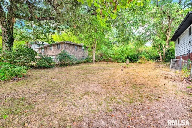 $239,900 | 3808 North Walround Lane, Peoria, IL 61615