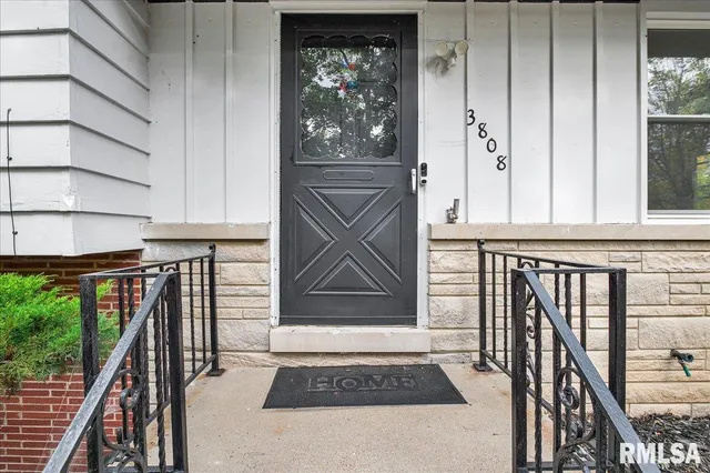 $239,900 | 3808 North Walround Lane, Peoria, IL 61615