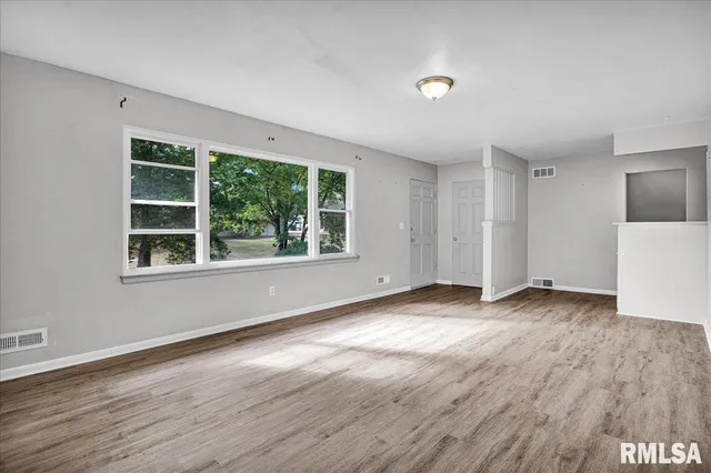 $239,900 | 3808 North Walround Lane, Peoria, IL 61615