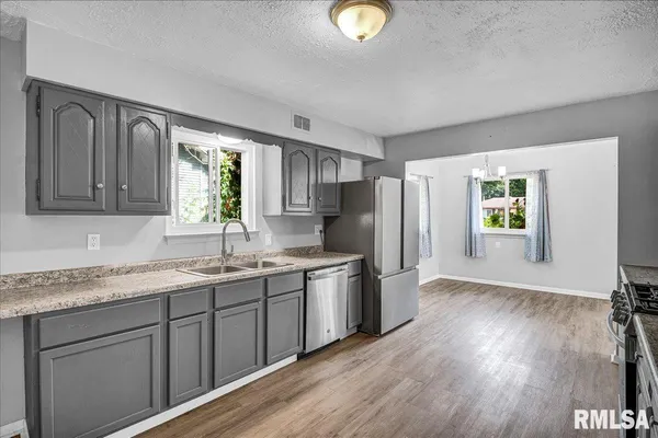 $234,900 | 3808 North Walround Lane, Peoria, IL 61615