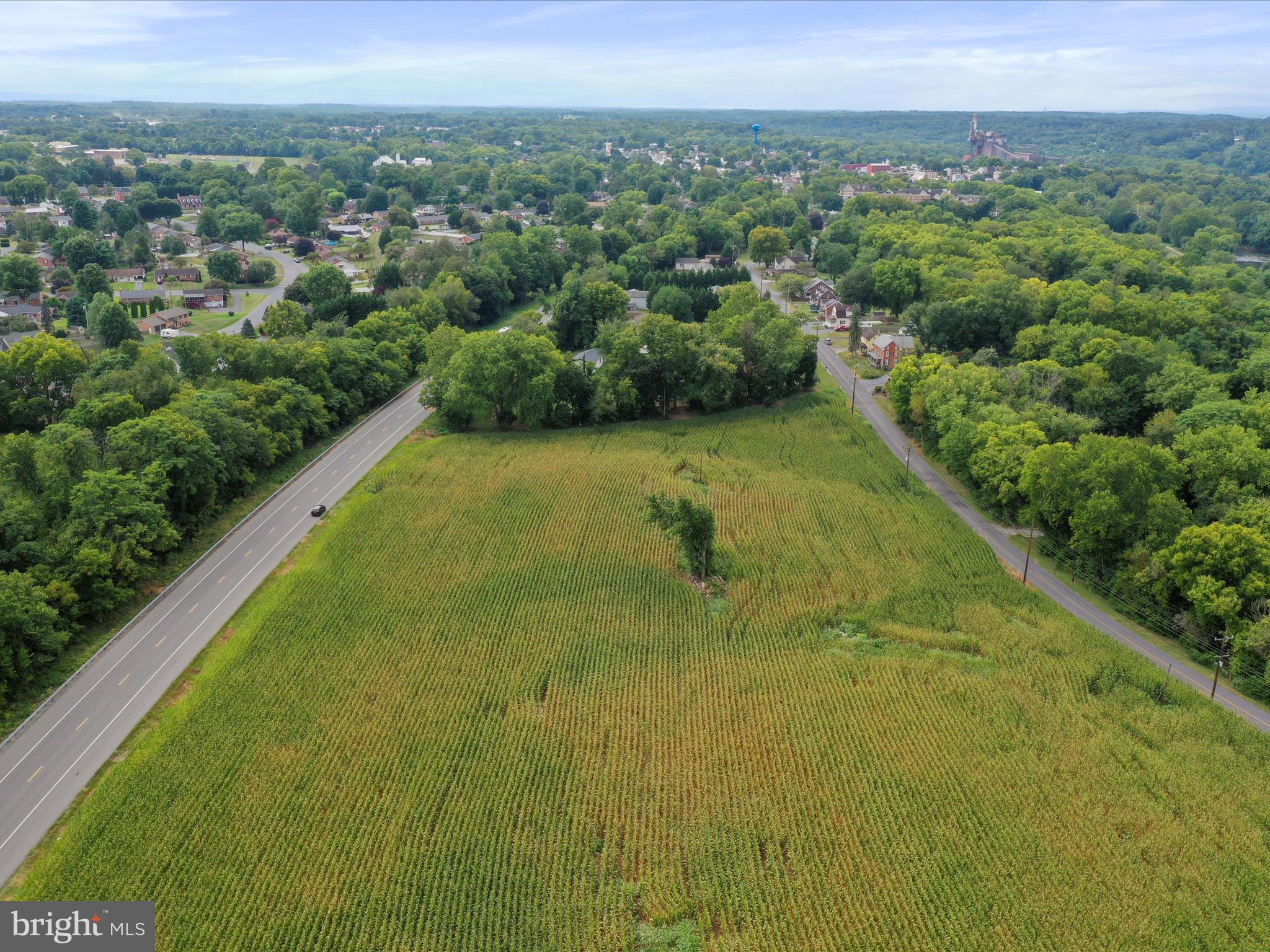 Honeyfield Road Williamsport, MD 21795 - Photo 13 of 17 a view of a city