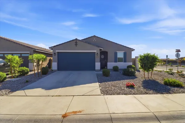 $1,950 | 19295 North Avelino Drive, Maricopa, AZ 85138