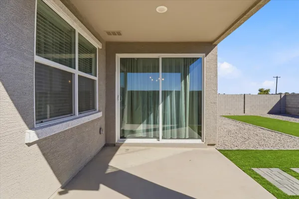 $1,950 | 19295 North Avelino Drive, Maricopa, AZ 85138