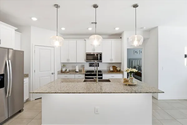 $1,950 | 19295 North Avelino Drive, Maricopa, AZ 85138