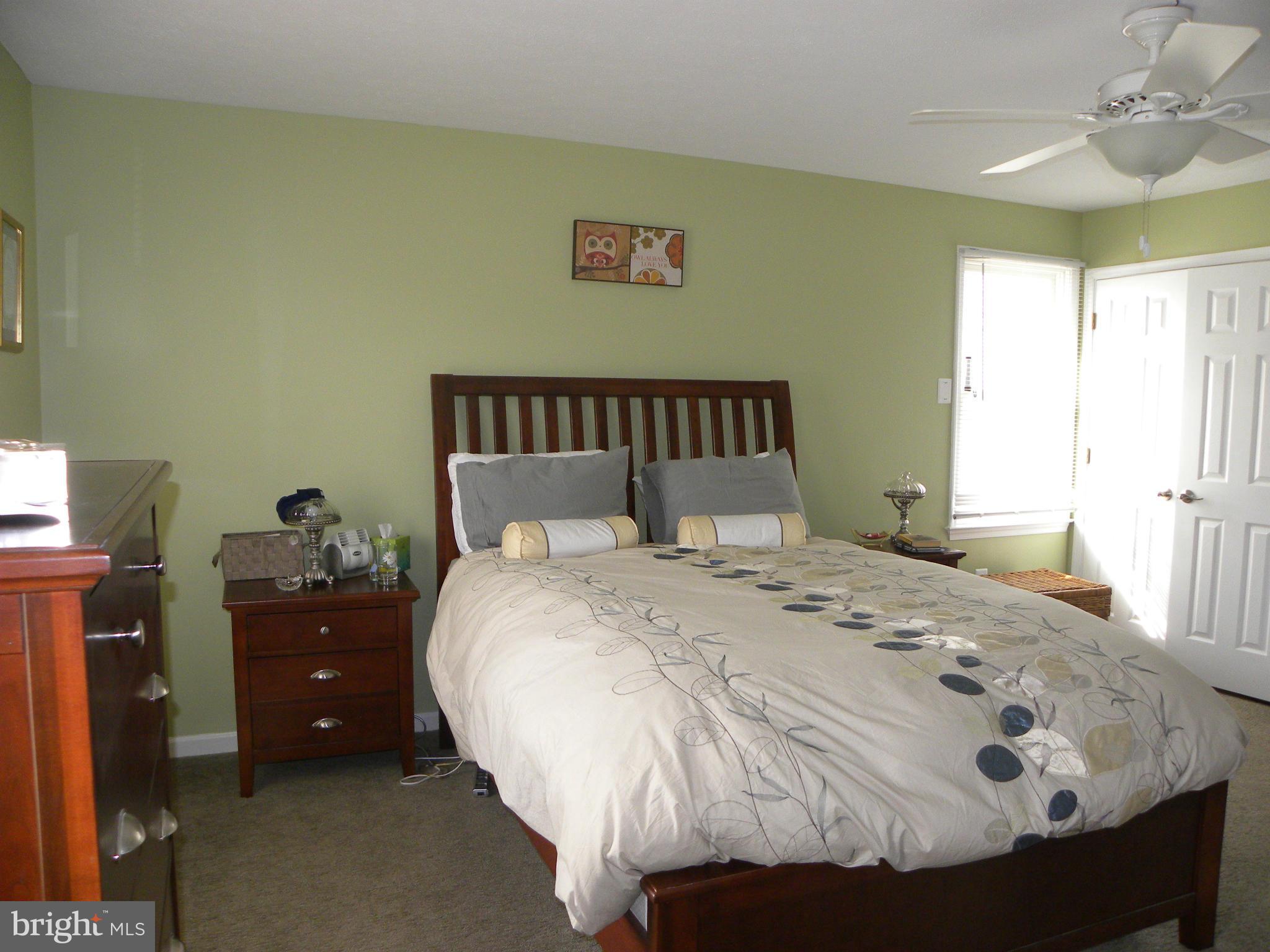 33 Carrollton Road Sterling, VA 20165 - Photo 16 of 30 Bedroom (Master)