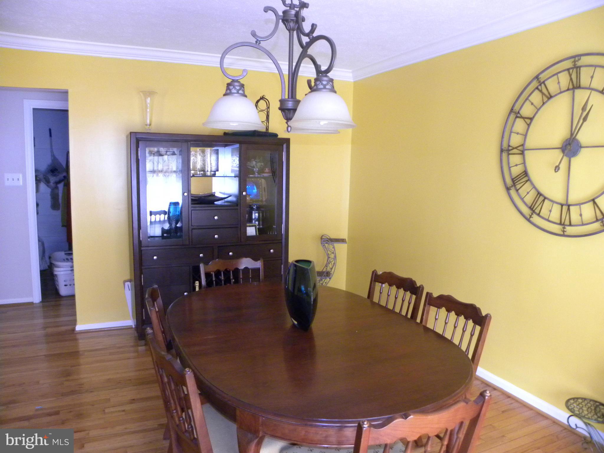 33 Carrollton Road Sterling, VA 20165 - Photo 10 of 30 Dining Room