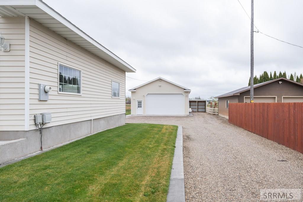 3880 East 400 North Rigby, ID 83442 - Photo 6 of 63