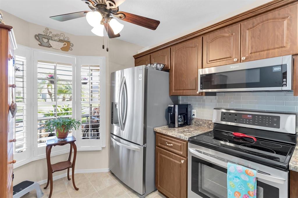 6420 Cabbage Lane New Port Richey, FL 34653 - Photo 10 of 28 Gallery Image 10