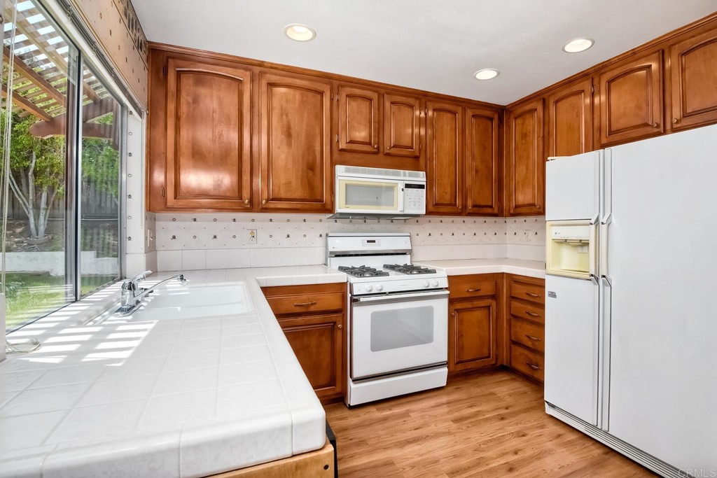 2408 Winter Road Oceanside, CA 92056 - Photo 13 of 25