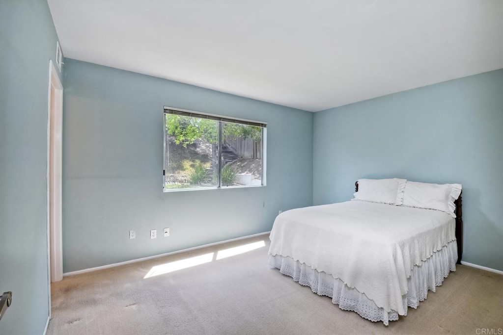 2408 Winter Road Oceanside, CA 92056 - Photo 5 of 25