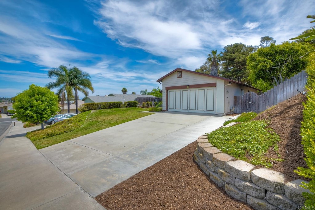 2408 Winter Road Oceanside, CA 92056 - Photo 7 of 25