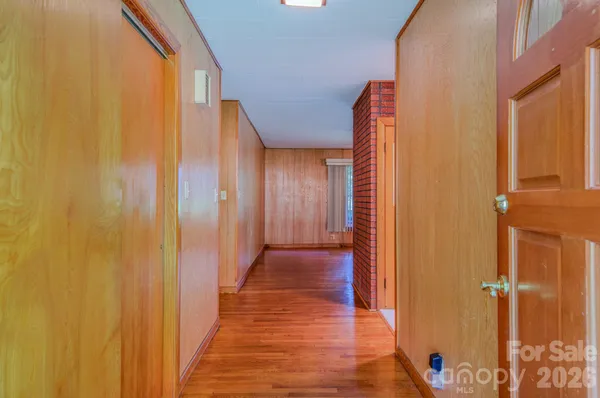 $465,000 | 105 Alexander Avenue, Swannanoa, NC 28778