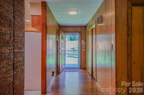 $465,000 | 105 Alexander Avenue, Swannanoa, NC 28778