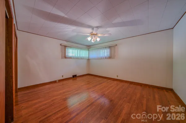 $465,000 | 105 Alexander Avenue, Swannanoa, NC 28778