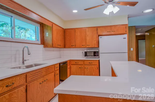 $465,000 | 105 Alexander Avenue, Swannanoa, NC 28778
