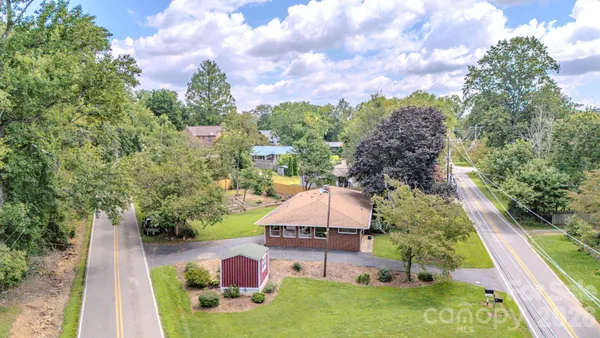 $465,000 | 105 Alexander Avenue, Swannanoa, NC 28778