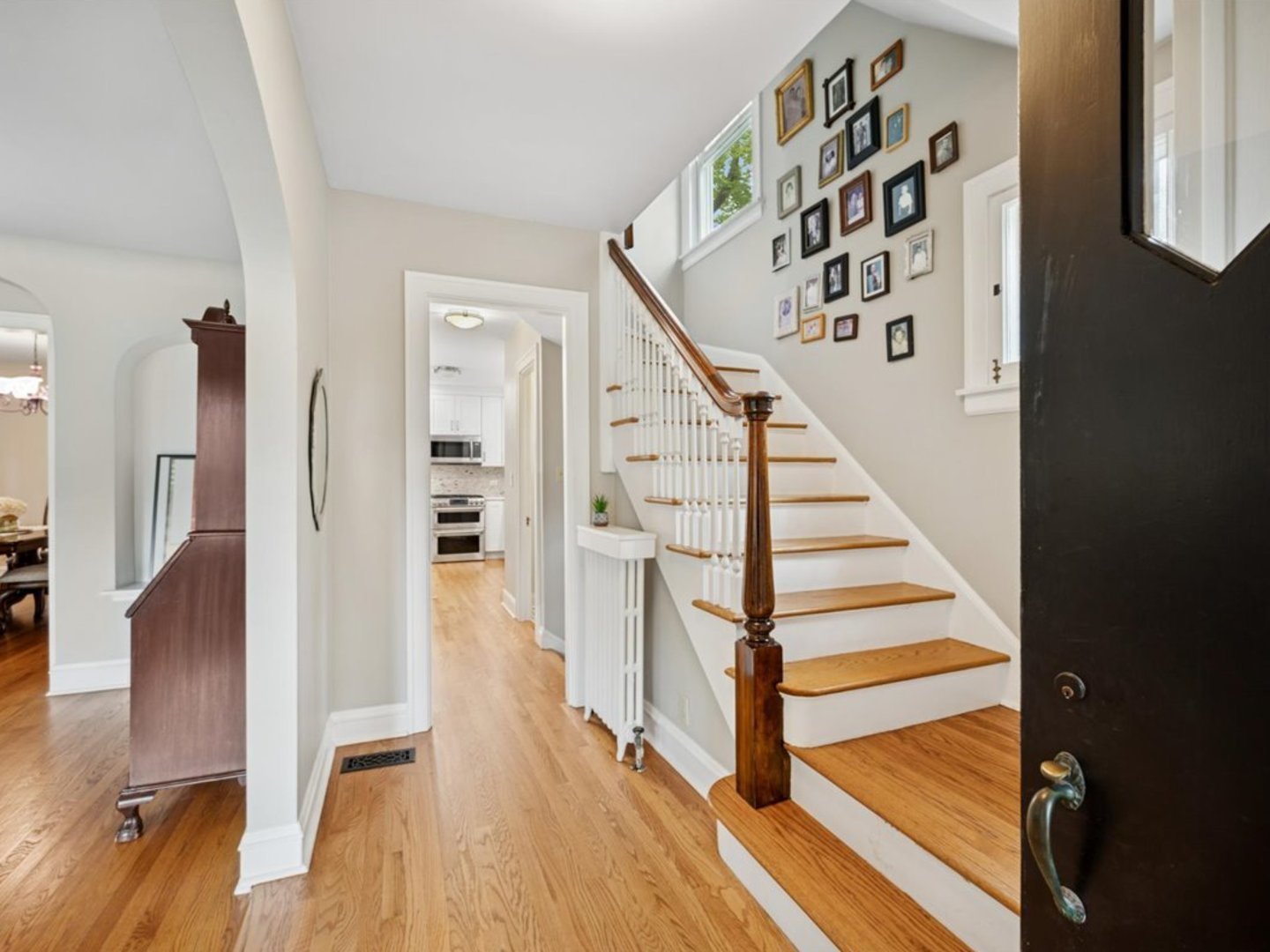 736 Central Street Evanston, IL 60201 - Photo 2 of 28